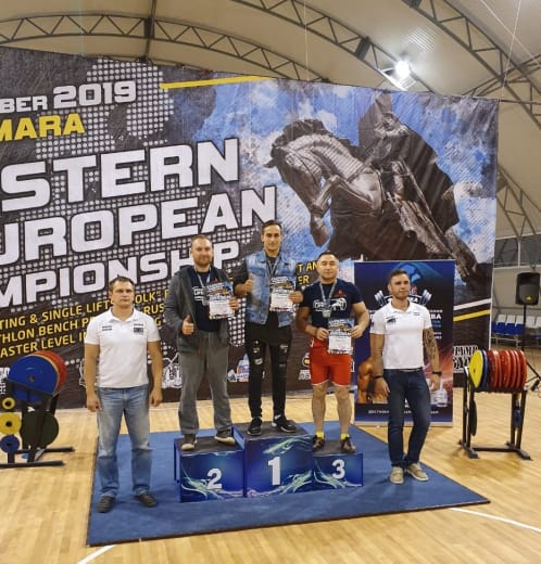 Электромонтажник Фанис Шарафутдинов стал чемпионом мира по стритлифтингу